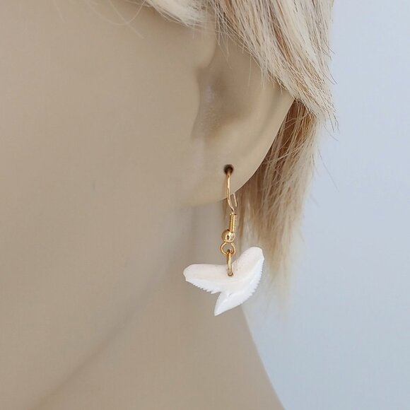 Earrings Tiger Shark Tooth Genuine Shark Teeth Dangle Ear Wires Silver or Gold - Picture 5 of 6